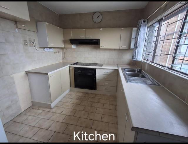 2 BEDROOM APARTMENT FOR SALE IN BLUFF